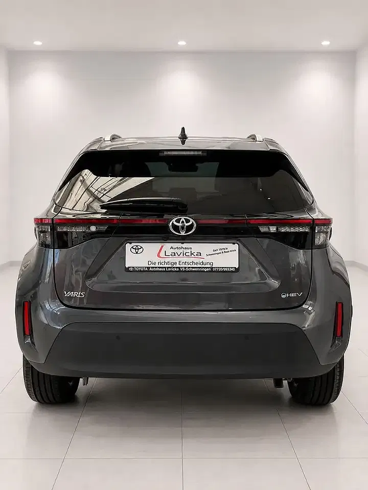Toyota Yaris - Thumbnail 5
