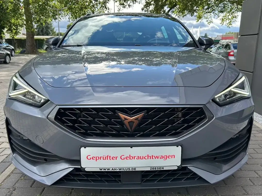 CUPRA Leon - Thumbnail 2