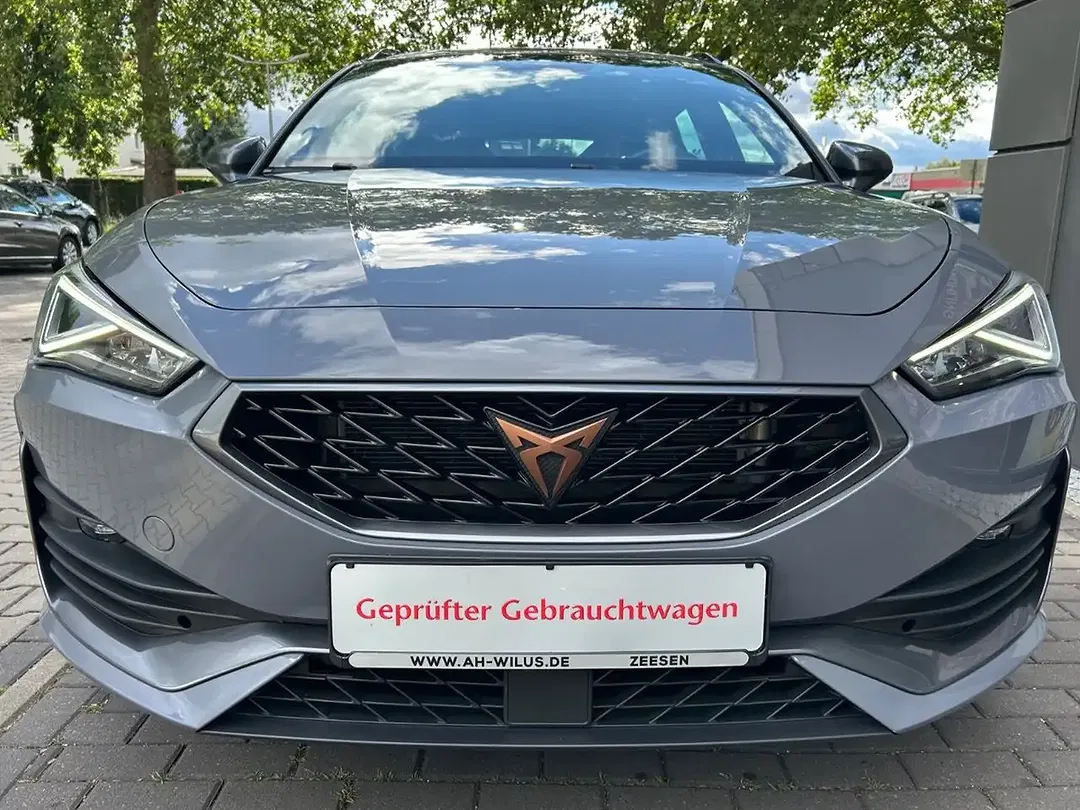 CUPRA Leon - Thumbnail 3