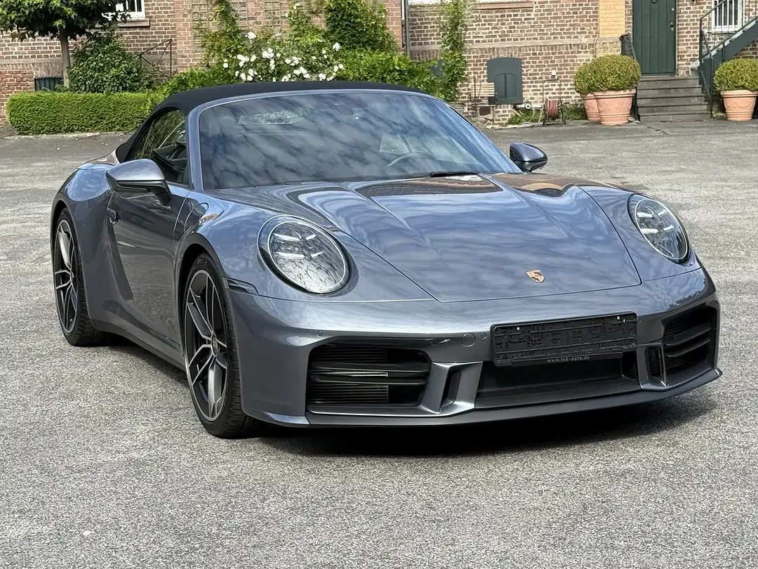 Porsche 992 - Thumbnail 1