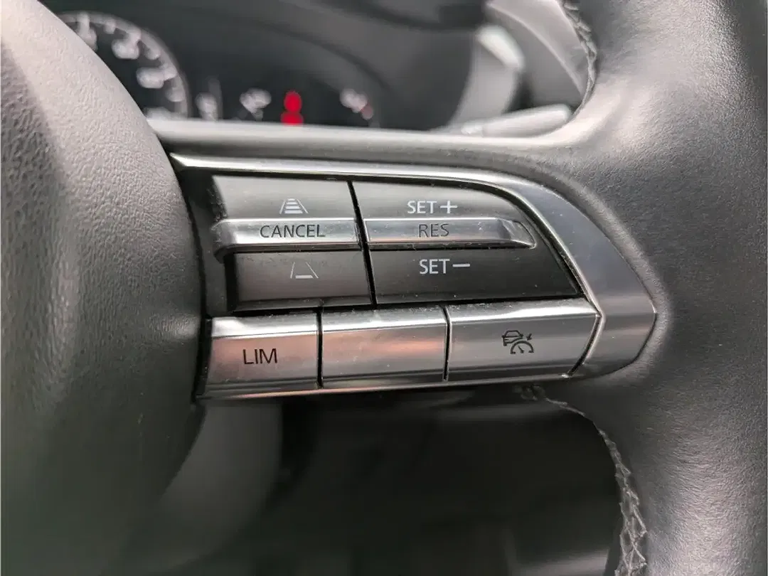 Mazda MX-30 - Thumbnail 6