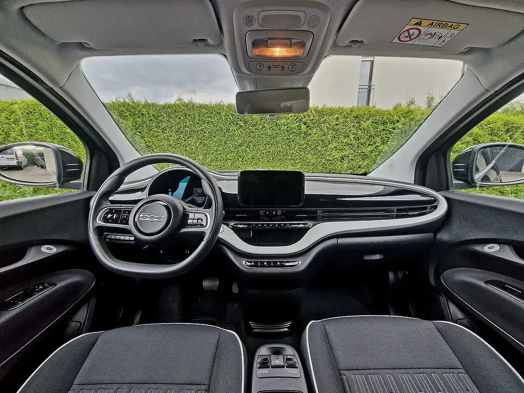 Fiat 500e - Thumbnail 11