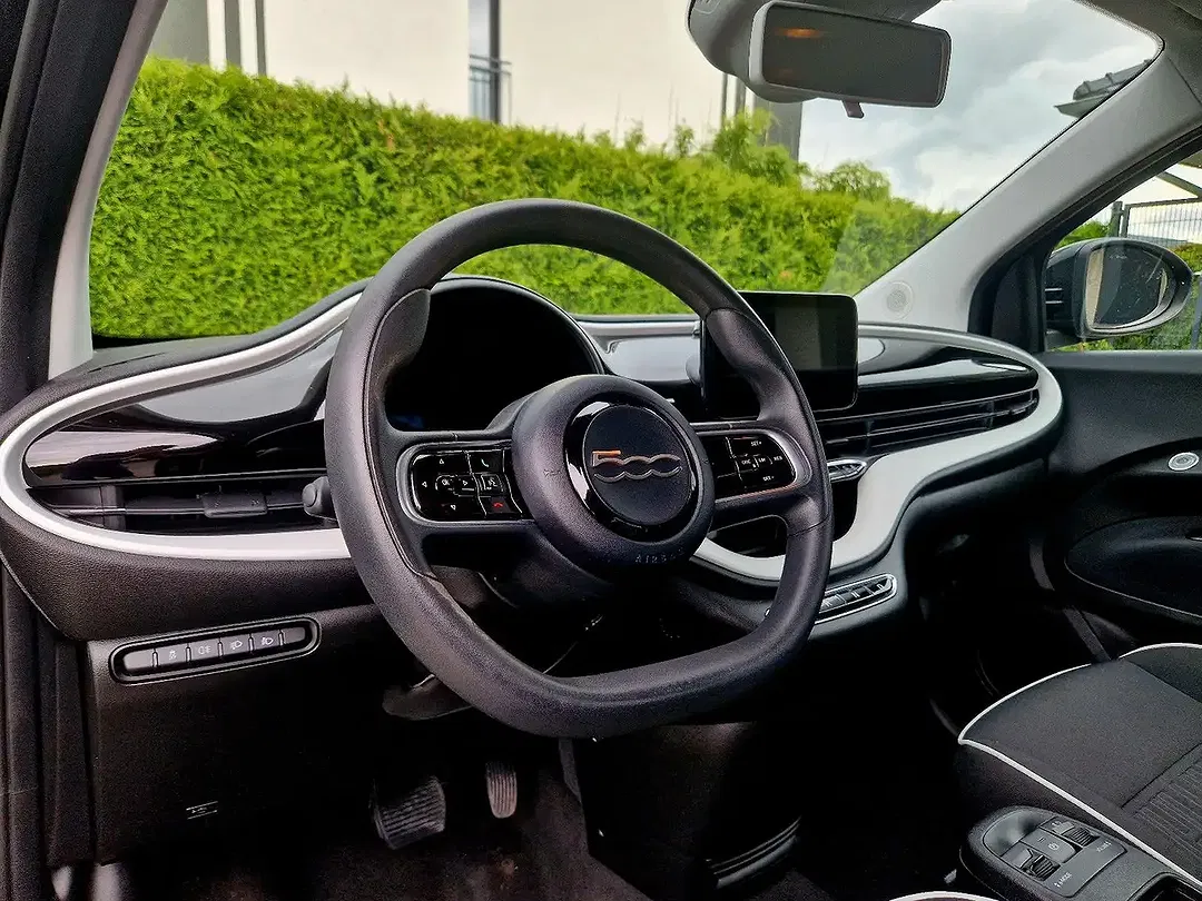 Fiat 500e - Thumbnail 12