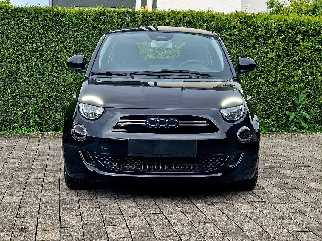 Fiat 500e - Thumbnail 3