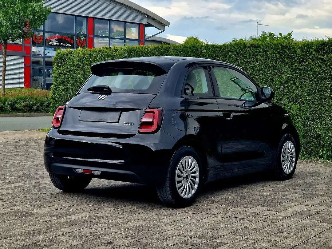 Fiat 500e - Thumbnail 8