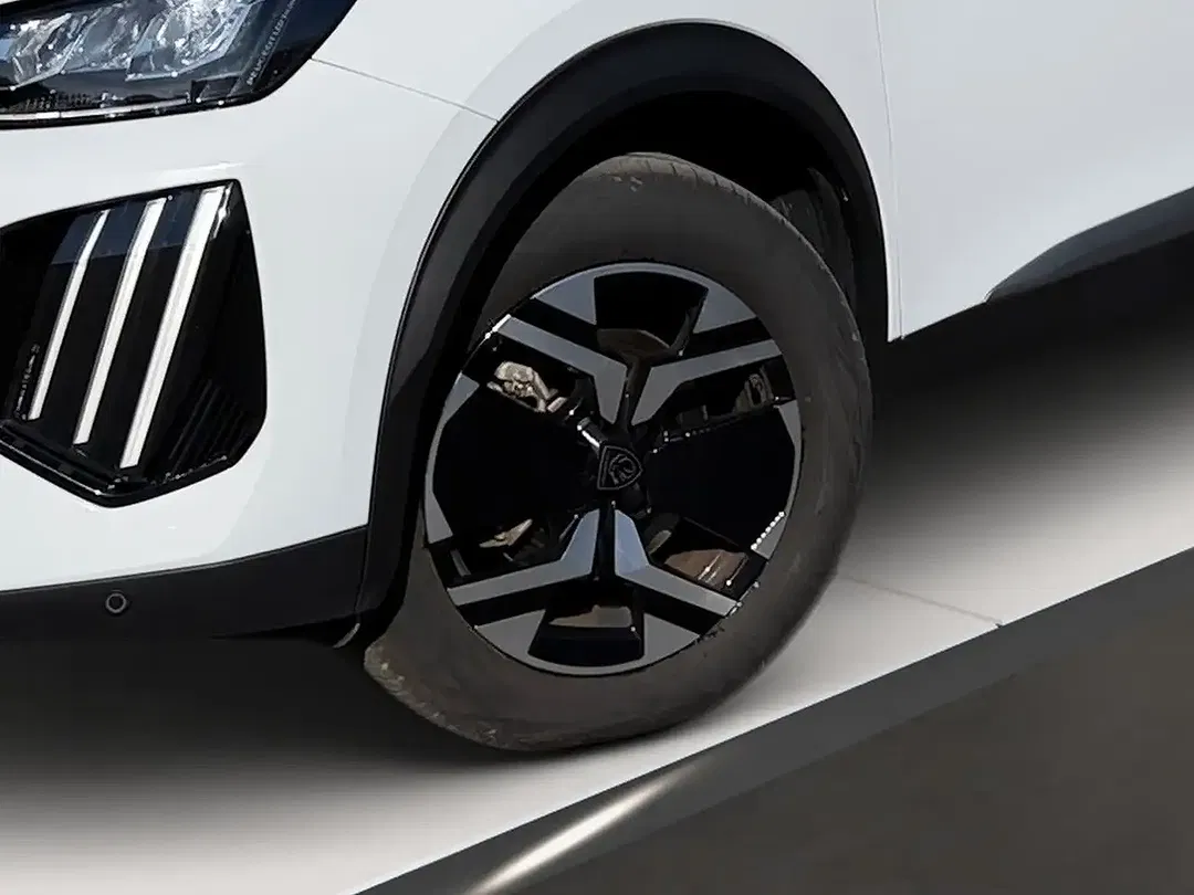 Peugeot 2008 - Thumbnail 8