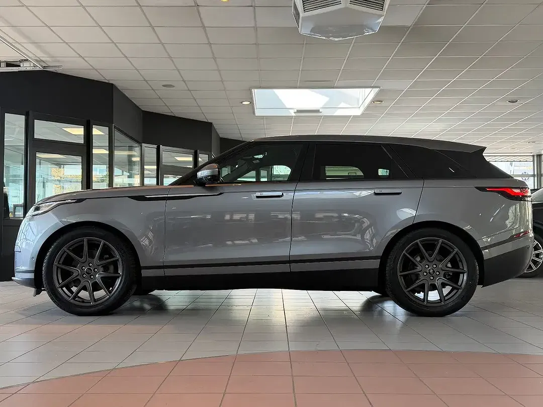 Land Rover Range Rover Velar - Thumbnail 11