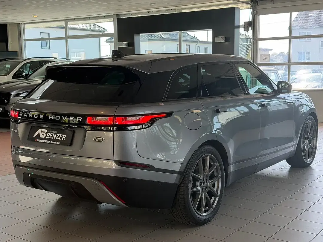Land Rover Range Rover Velar - Thumbnail 9