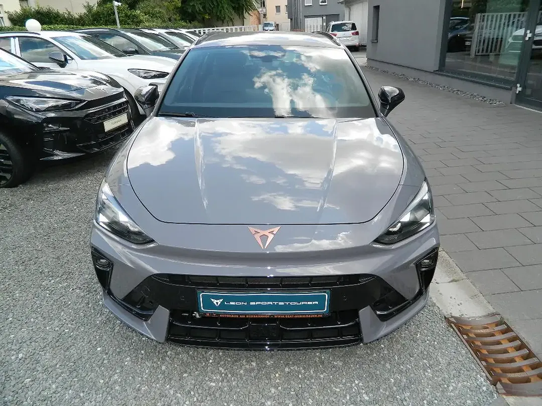CUPRA Leon - Thumbnail 2