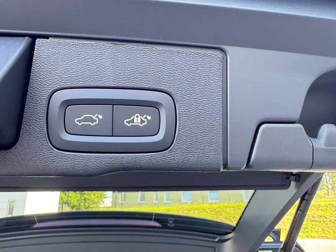 Volvo XC60 - Thumbnail 12