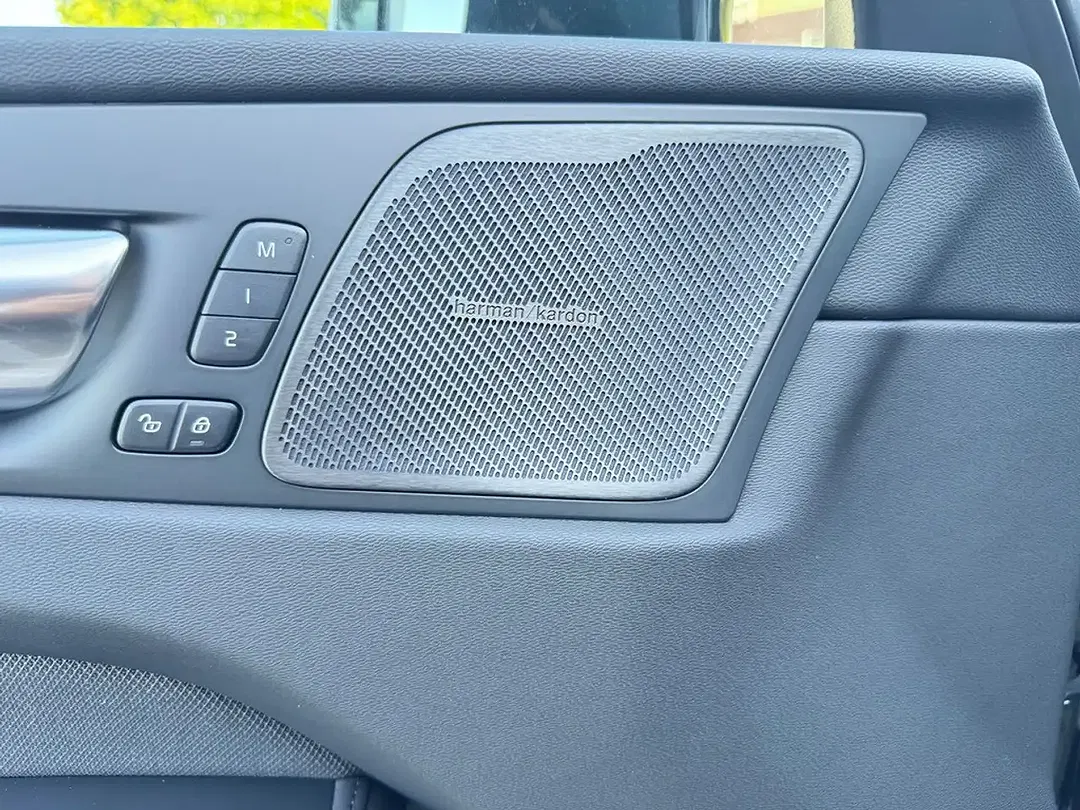 Volvo XC60 - Thumbnail 13