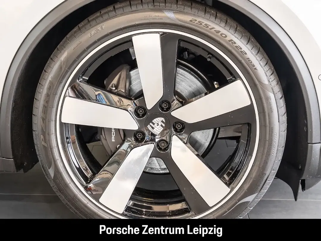 Porsche Macan - Thumbnail 10