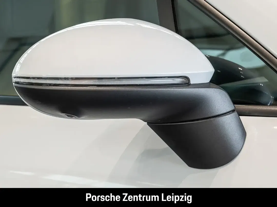 Porsche Macan - Thumbnail 11