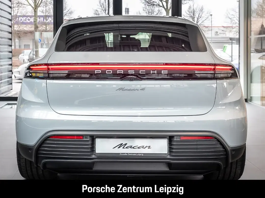 Porsche Macan - Thumbnail 5