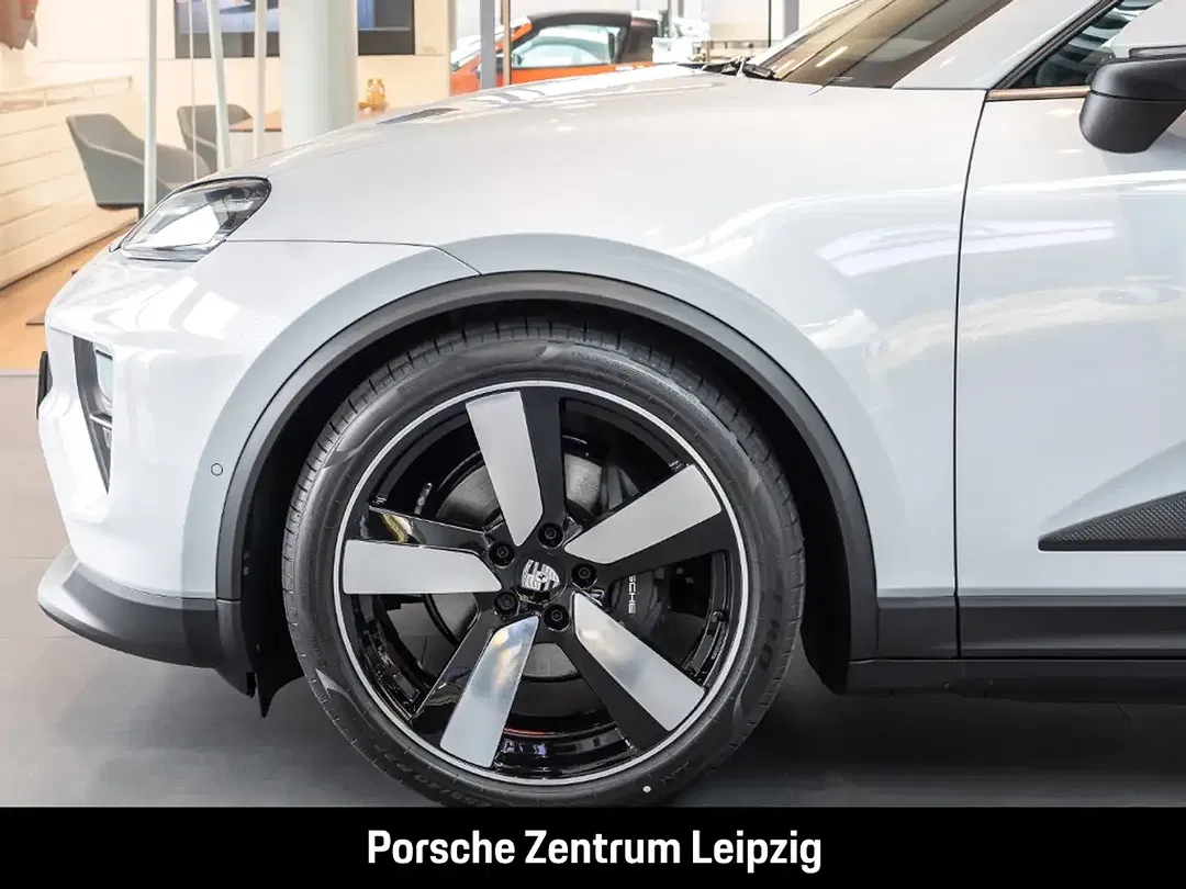 Porsche Macan - Thumbnail 7