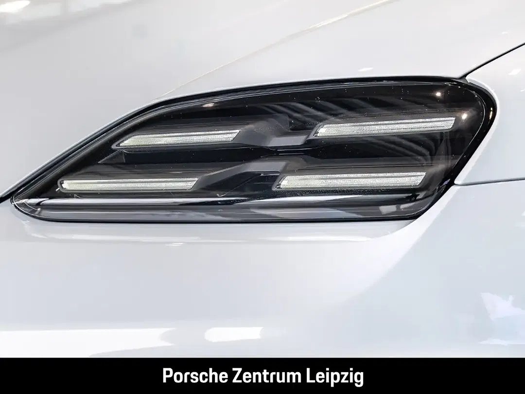 Porsche Macan - Thumbnail 9
