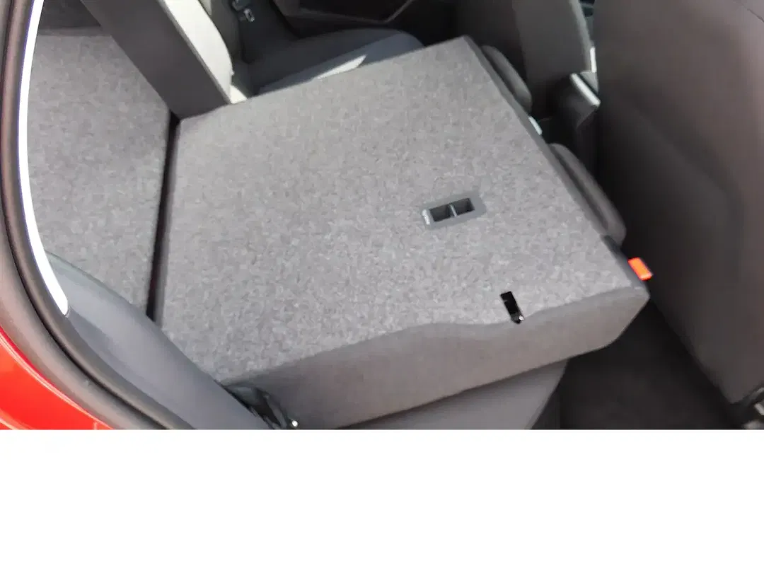 SEAT Arona - Thumbnail 11