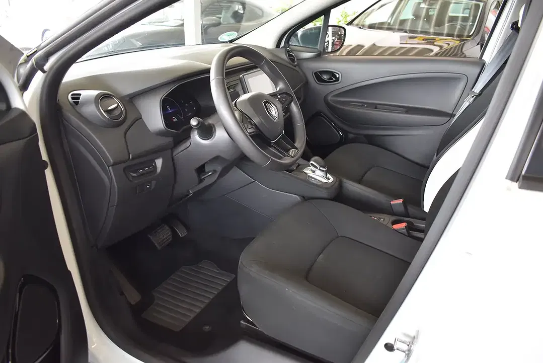 Renault ZOE - Thumbnail 6