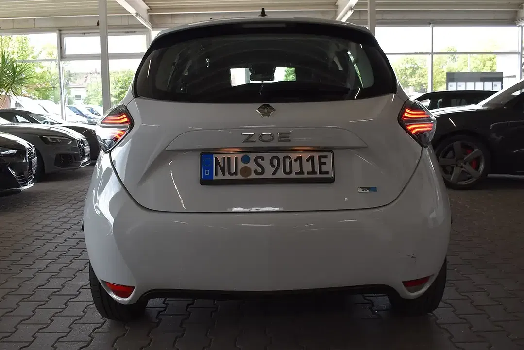 Renault ZOE - Thumbnail 3