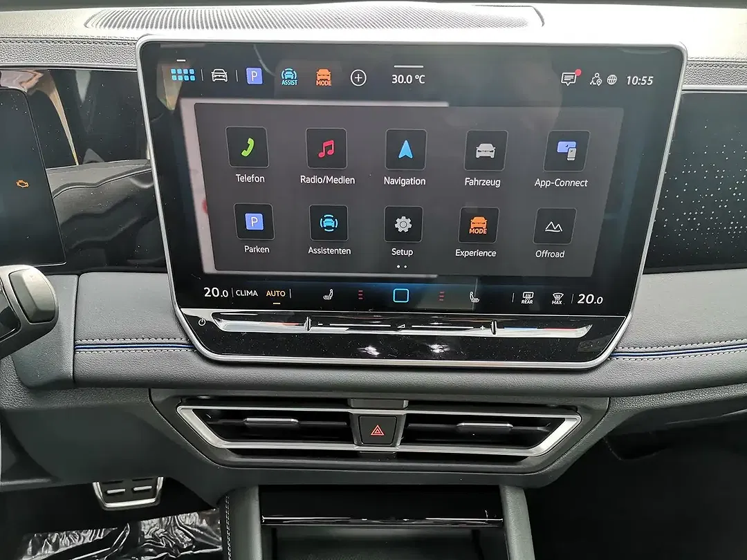 Volkswagen Tiguan - Thumbnail 8