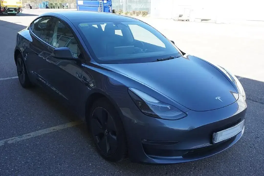 Tesla Model 3 AWD Dual Motor Long Range - foto 1