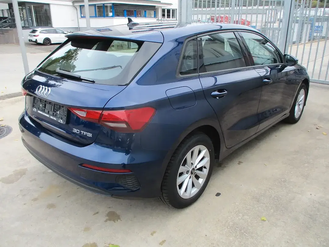 Audi A3 - Thumbnail 4