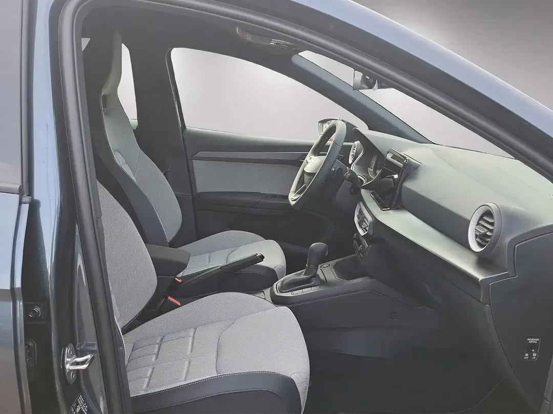SEAT Ibiza - Thumbnail 10