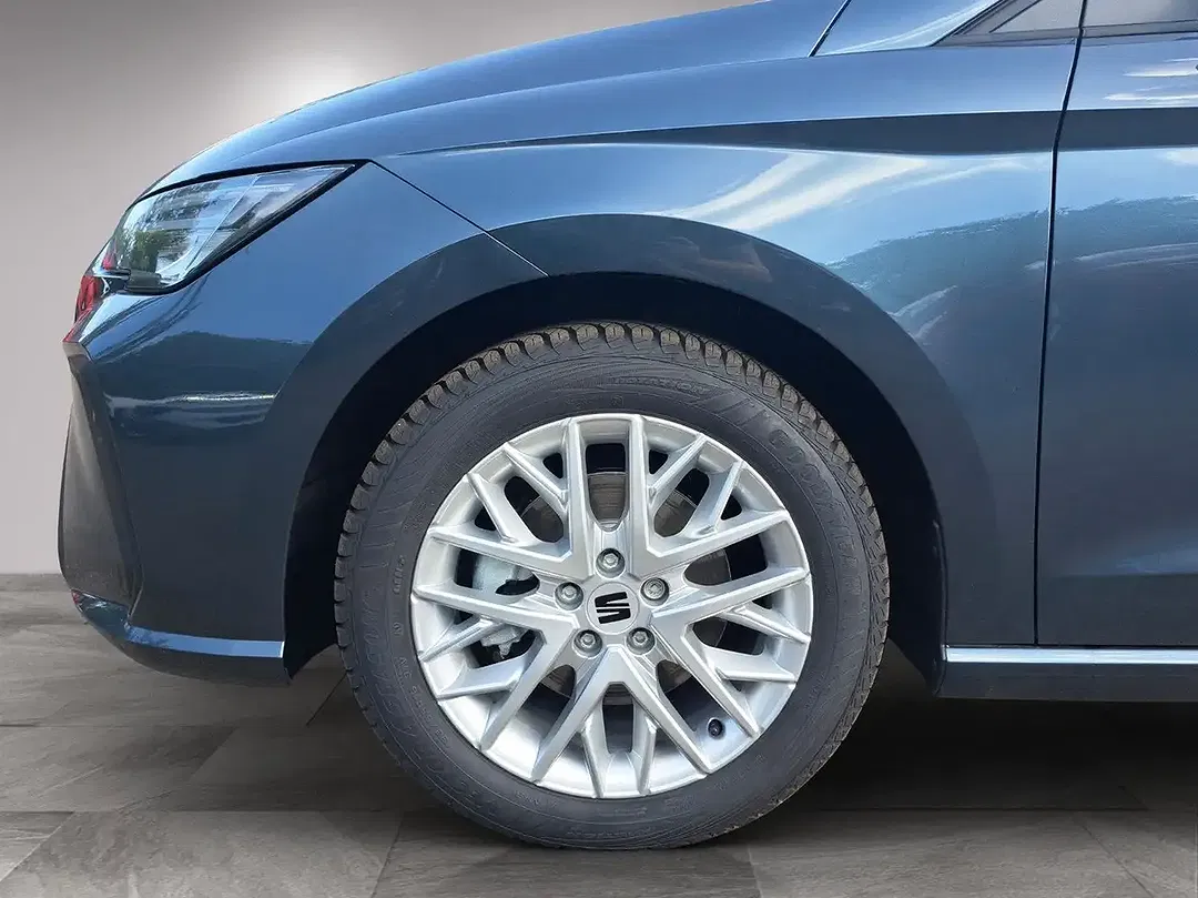 SEAT Ibiza - Thumbnail 8