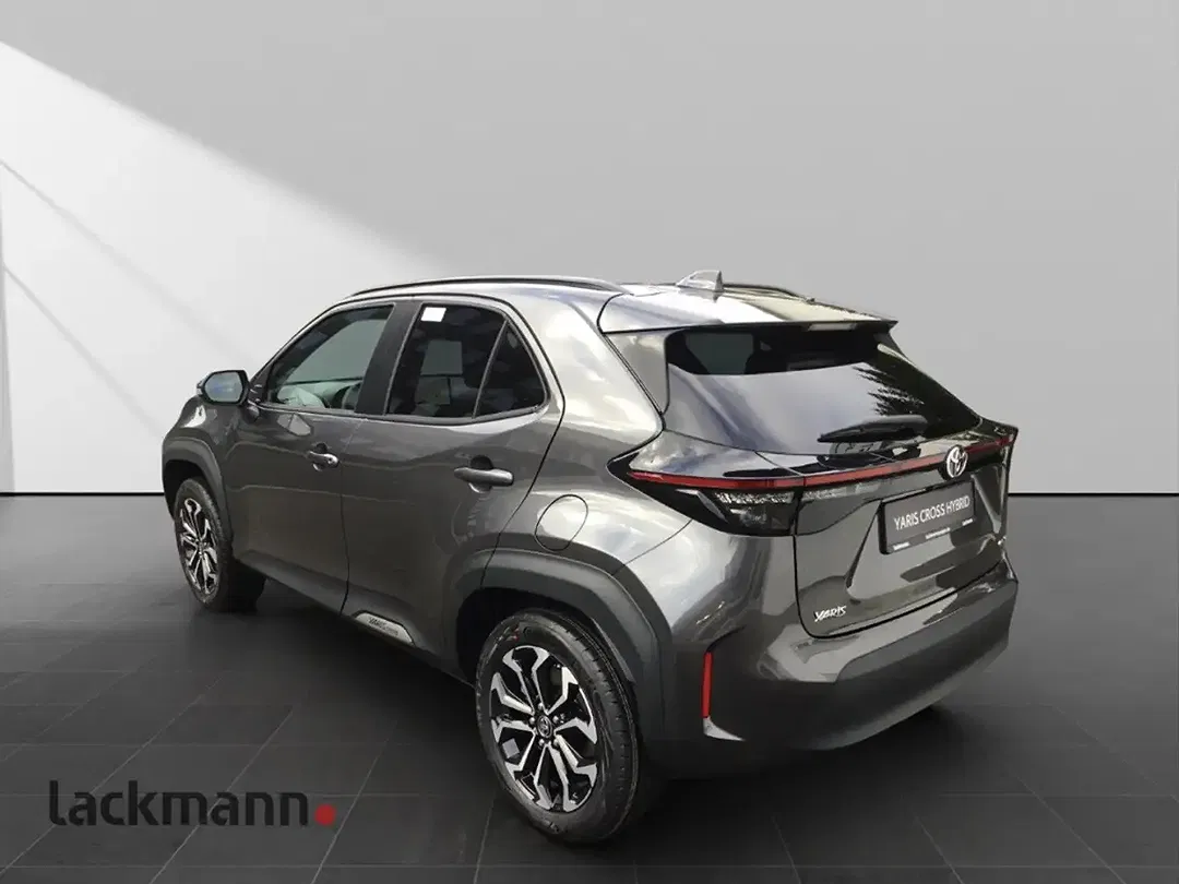 Toyota Yaris Cross - Thumbnail 5