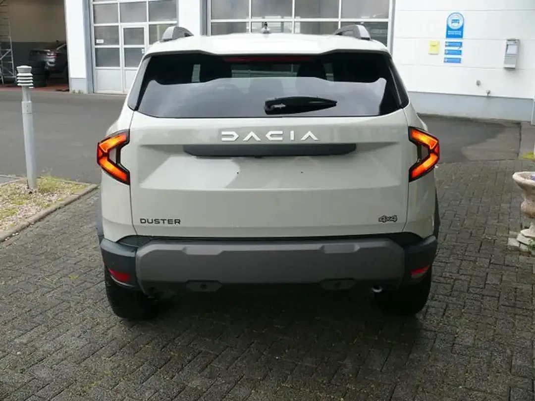 Dacia Duster - Thumbnail 17