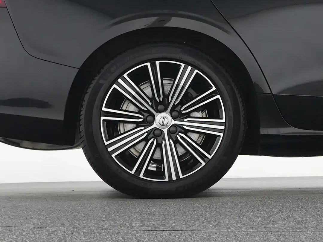 Volvo V60 - Thumbnail 23