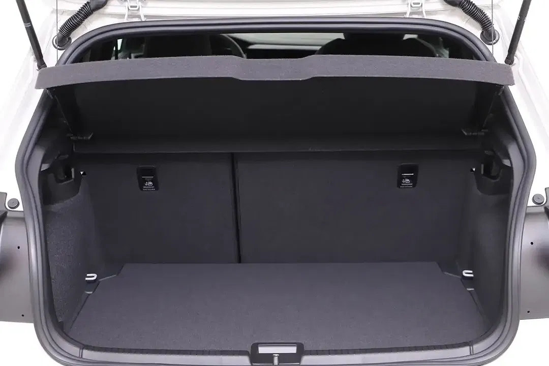 Volkswagen Polo - Thumbnail 13