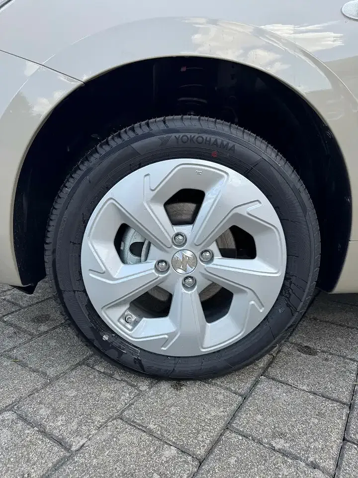 Suzuki Swift - Thumbnail 9