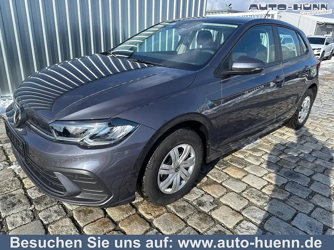 Volkswagen Polo - Thumbnail 1