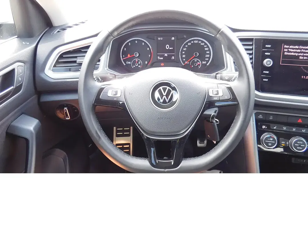 Volkswagen T-Roc - Thumbnail 8