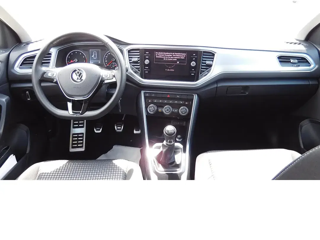 Volkswagen T-Roc - Thumbnail 9