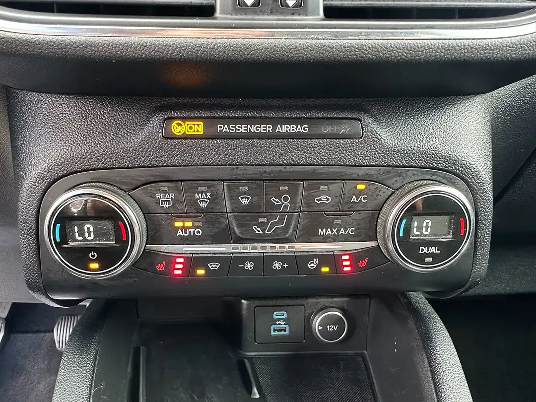 Ford Kuga - Thumbnail 4