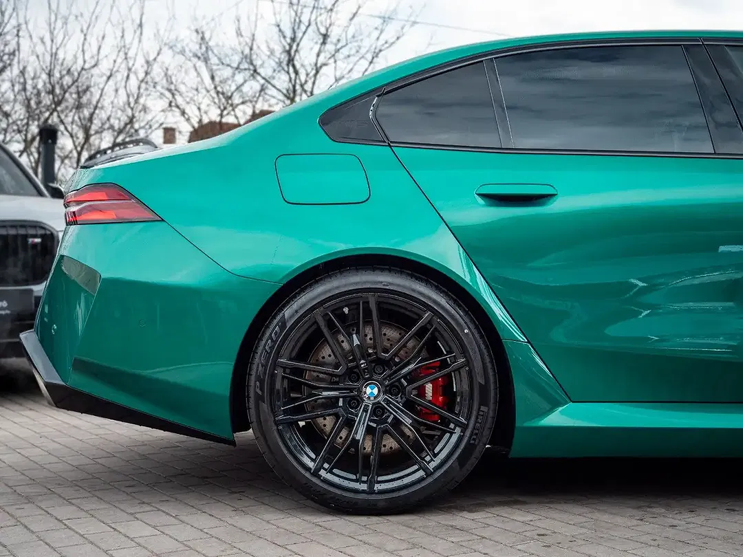 BMW M5 - Thumbnail 10