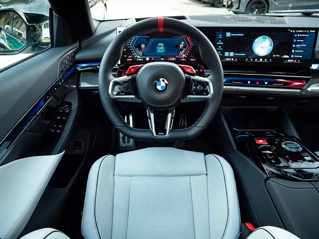 BMW M5 - Thumbnail 14