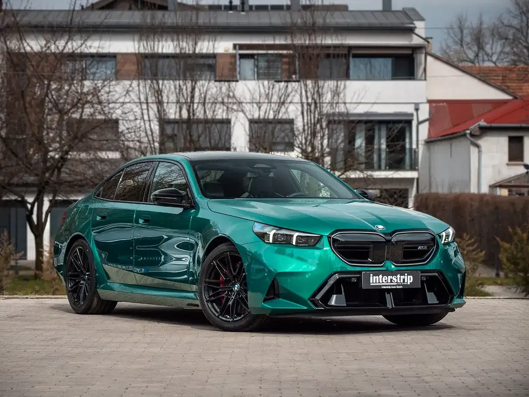 BMW M5 - Thumbnail 3
