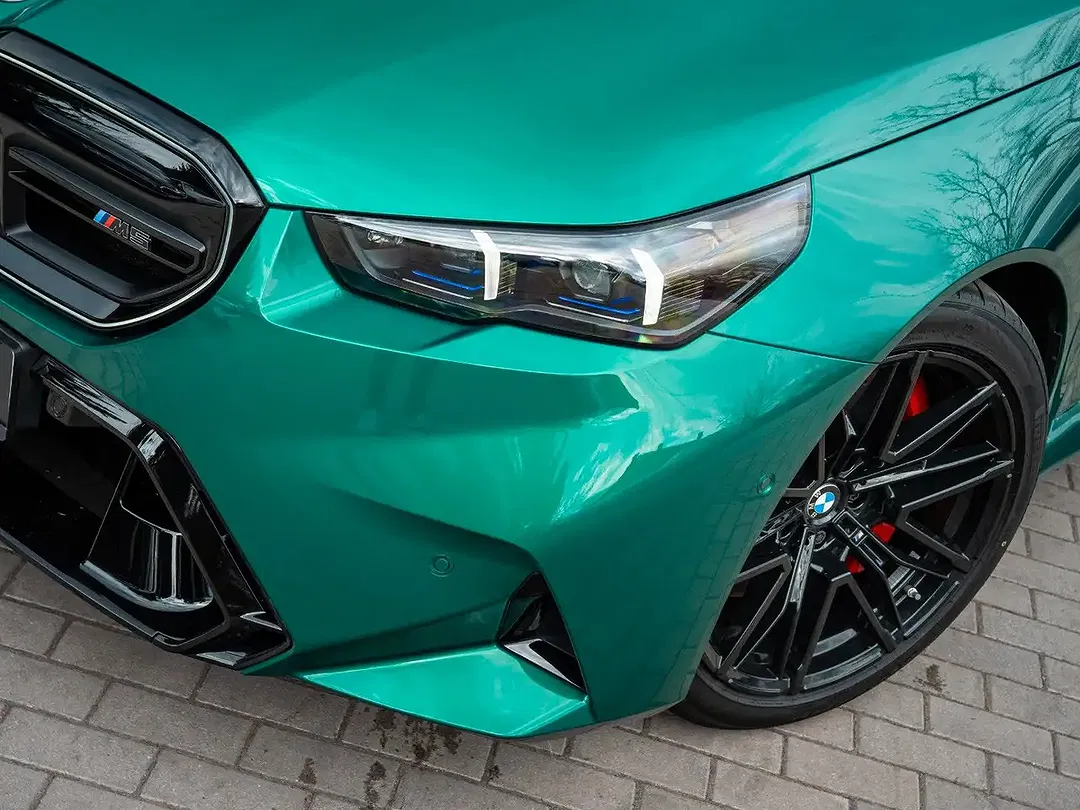 BMW M5 - Thumbnail 8
