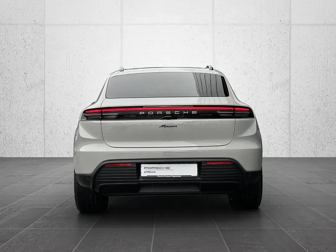 Porsche Macan - Thumbnail 5