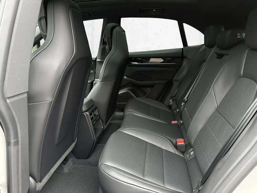 Porsche Macan - Thumbnail 8