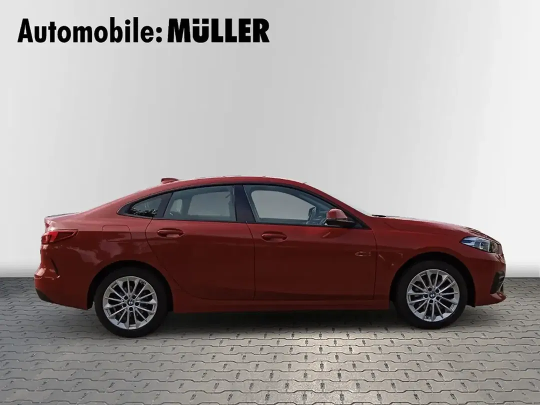 BMW 218 - Thumbnail 3