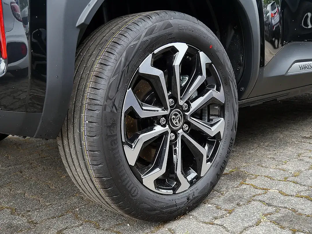 Toyota Yaris Cross - Thumbnail 11