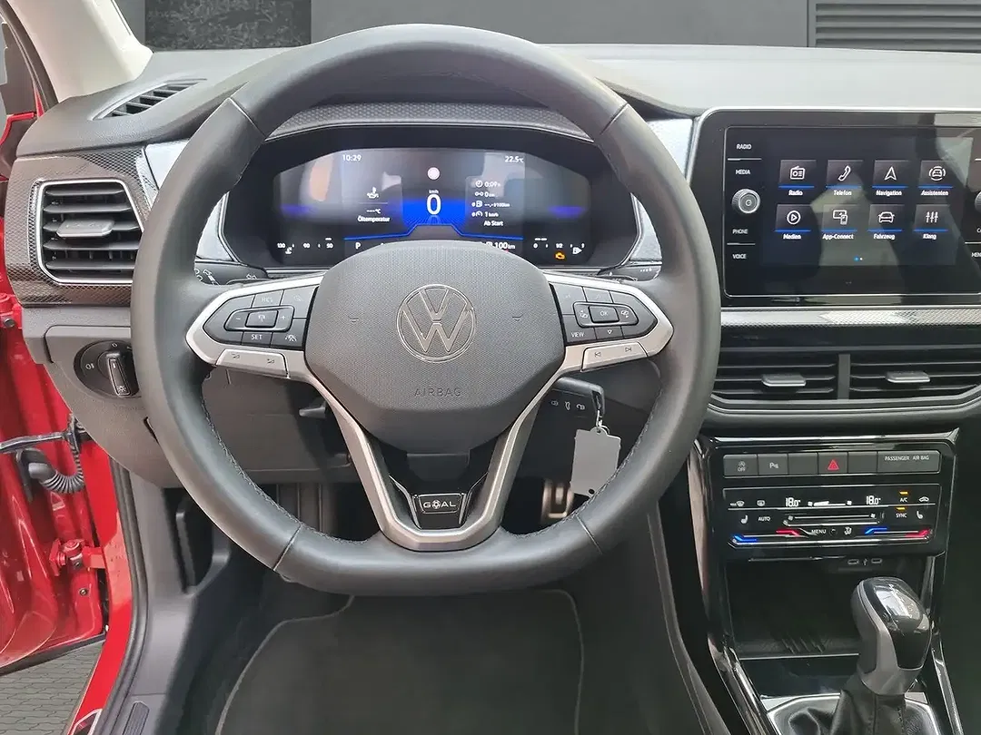 Volkswagen T-Cross - Thumbnail 10