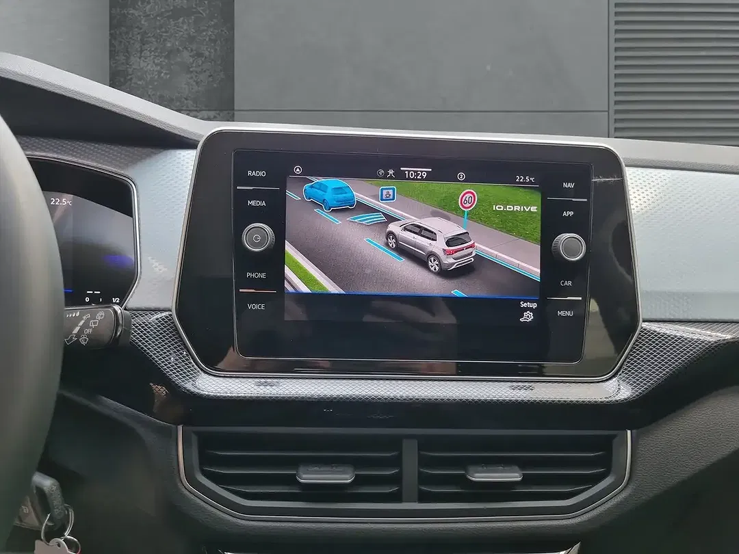 Volkswagen T-Cross - Thumbnail 12