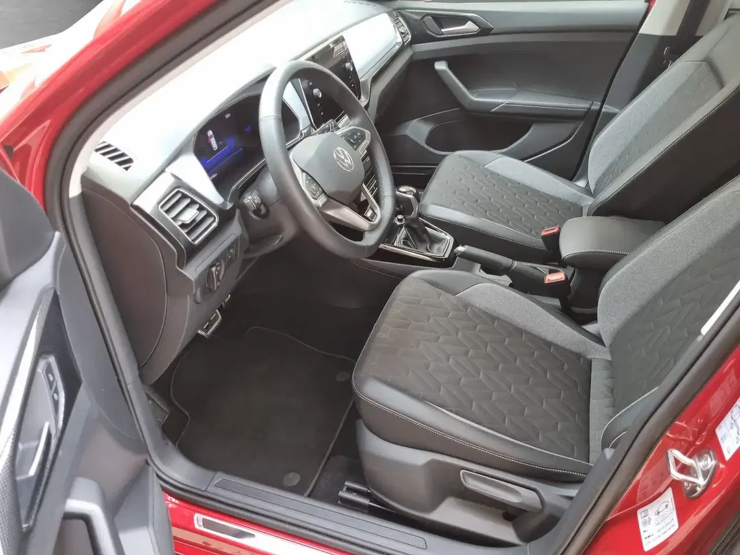 Volkswagen T-Cross - Thumbnail 8