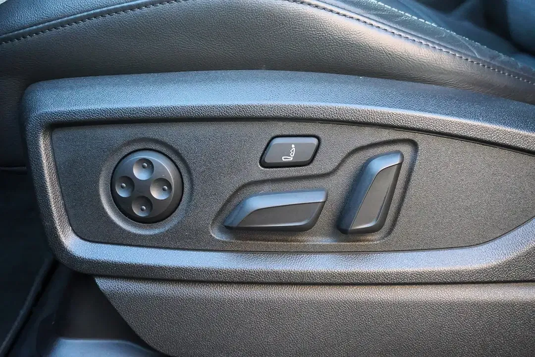 Audi SQ5 - foto 8