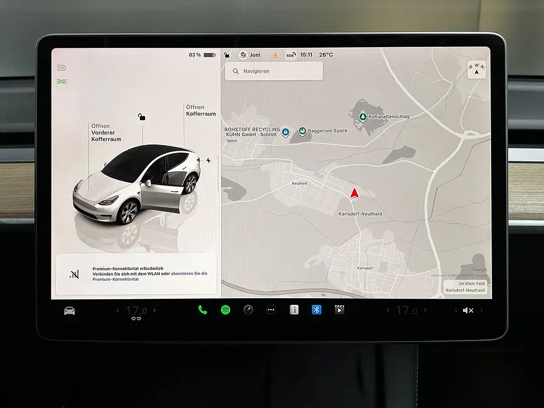 Tesla Model Y - Thumbnail 18